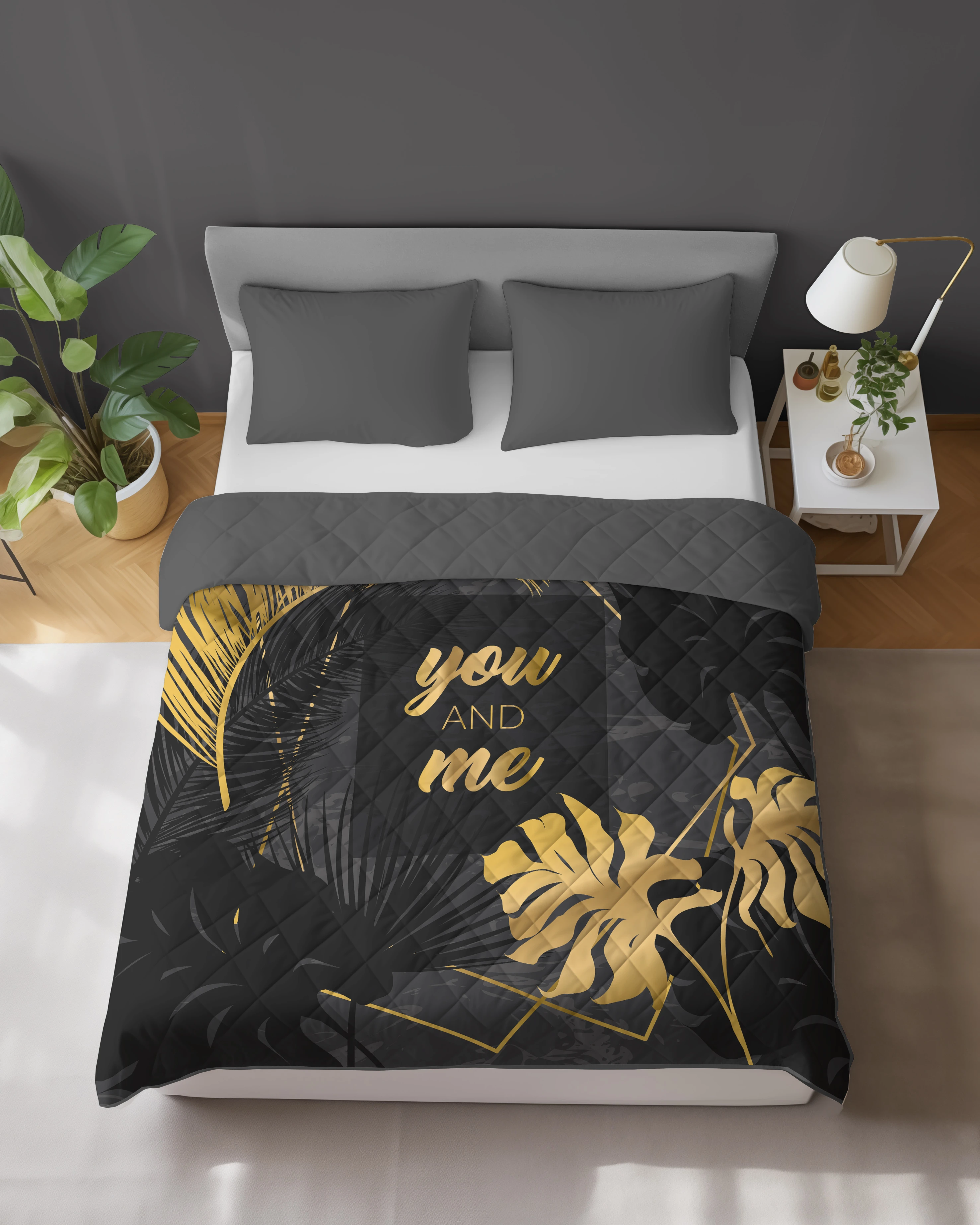 Narzuta Pikowana Dwustronna 220 x 240 cm. Czarna Złota Szara Liście NR-K103 Narzuta Pikowana Dwustronna 220 x 240 cm. Czarna Złota Szara Liście NR-K103